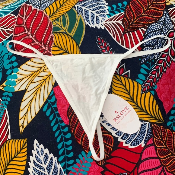 White G-String - Picture 1 of 3